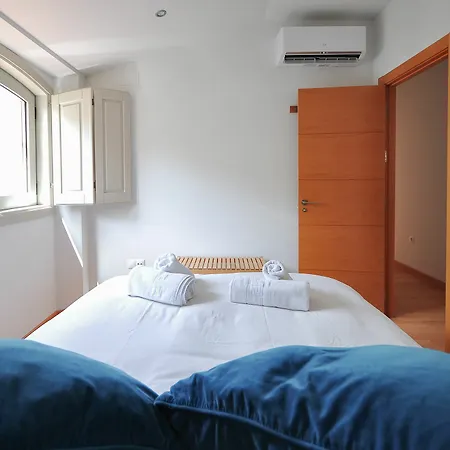 Renthas Atico Picasso Apartment *