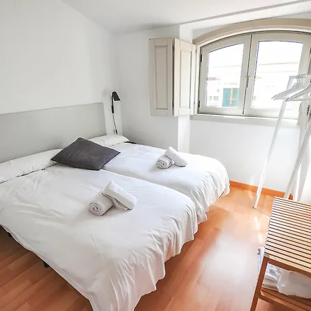 Renthas Atico Picasso Apartment *